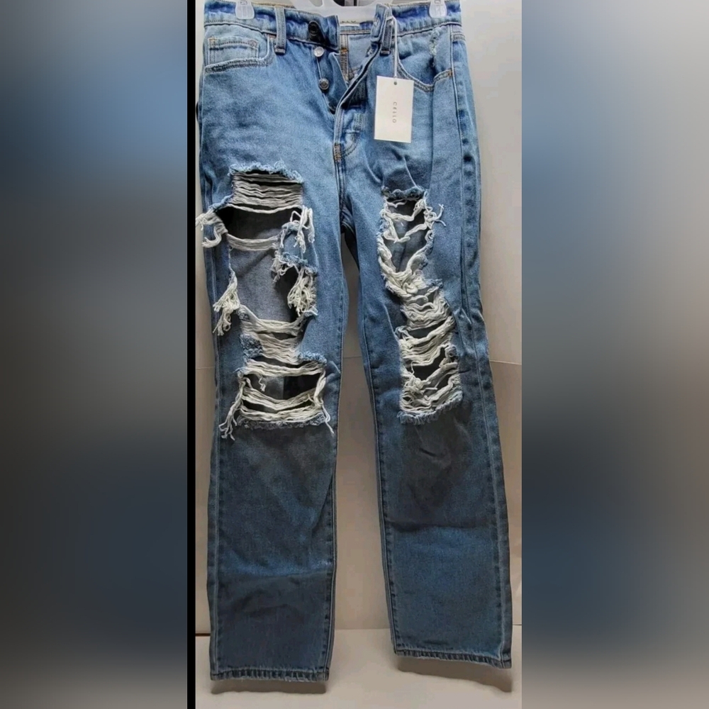 CELLO WOMEN'S SUPER HIGH DISTRESSED DADS JEANS SIZE 28 NWT - Picture 2 of 9